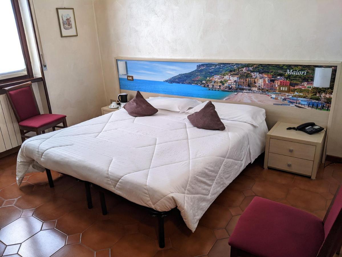 Hotel Montecarlo Кастелланца Екстер'єр фото